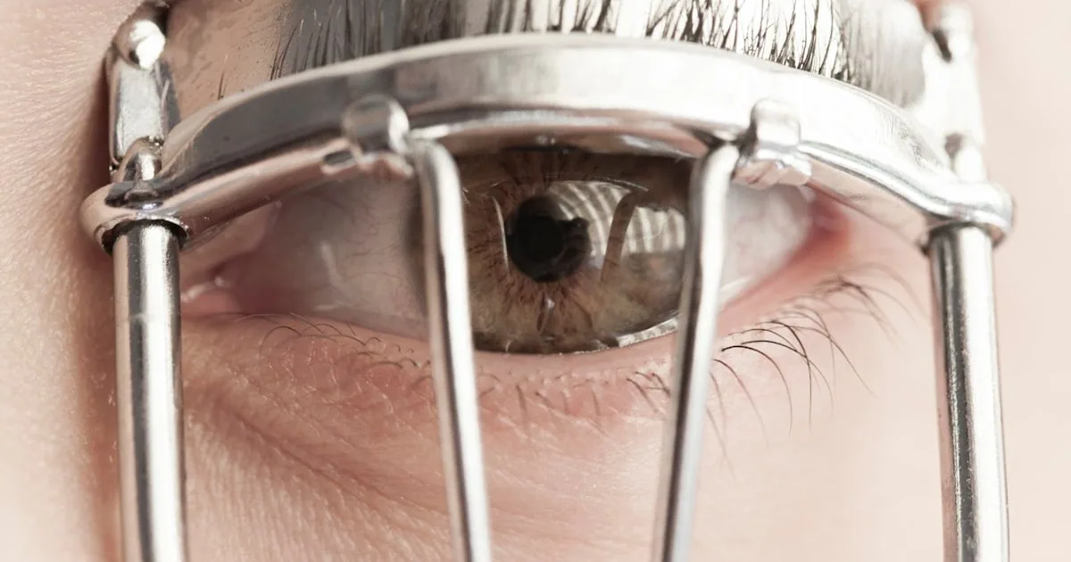 LASIK Eye Surgery in Turkey 2026: Cost, Clinics & Recovery Guide