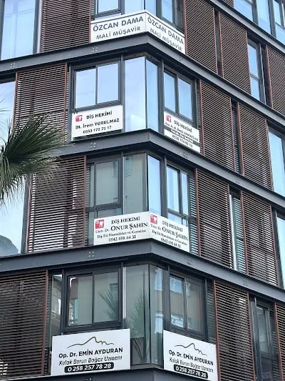 Uzm. Dt. Uzm. Dt. Ayşe Betül Demirciler