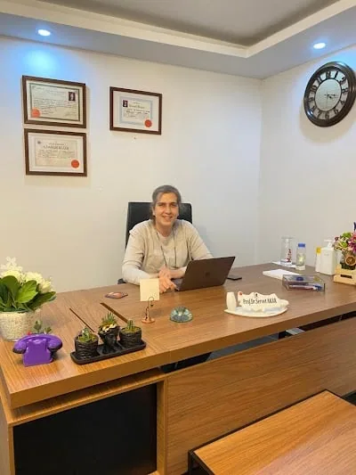 Prof. Dr. Servet Akar