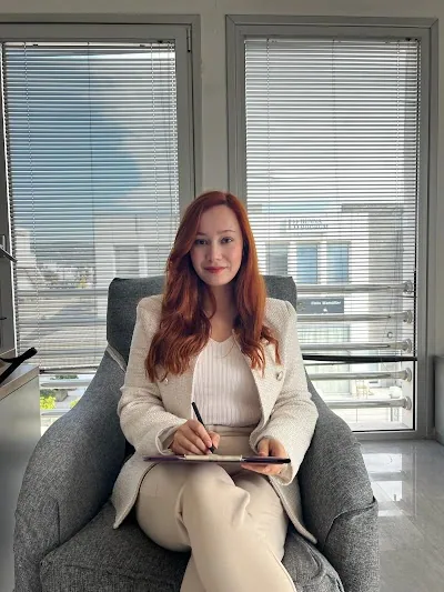 روانشناس Bensu Baran