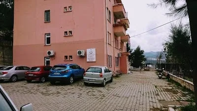 T.C. Sağlık Bakanlığı Karabağlar 9 Nolu Salih Omurtak Aile Sağlığı Merkezi