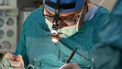 Dr. Chir. Gökhan AYDEMİR