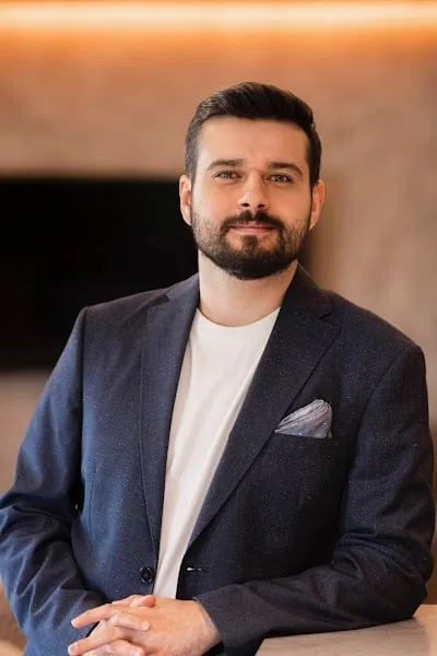 د. جراح Emre Kıymık