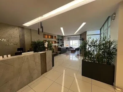 دندانپزشک Büşra Coşkun Metin