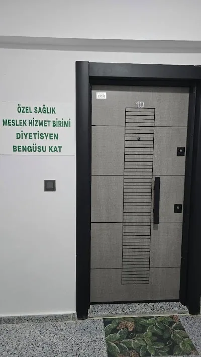 Uzman Diyetisyen Bengüsu Kat