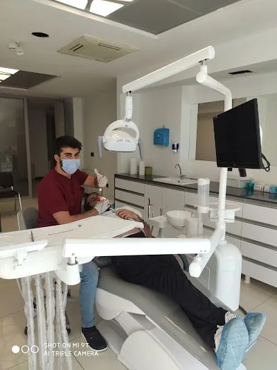Diş Kliniği(Diş Hekimi)(Batman özel diş kliniği)