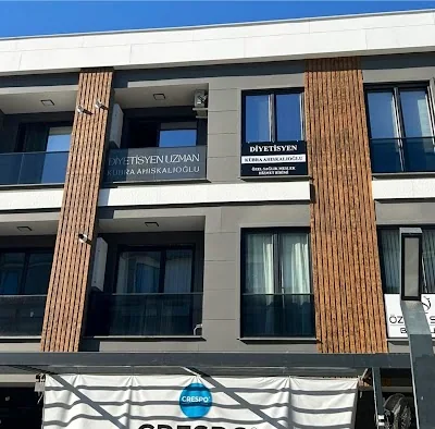 Uzman Diyetisyen Kübra Ahıskalıoğlu
