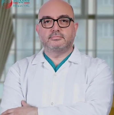 د. جراح Murat Yatman