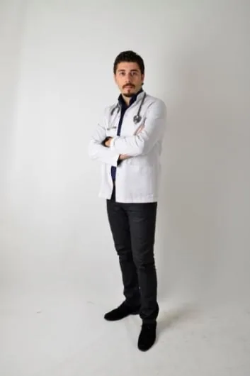 د. جراح İlhan Aydın