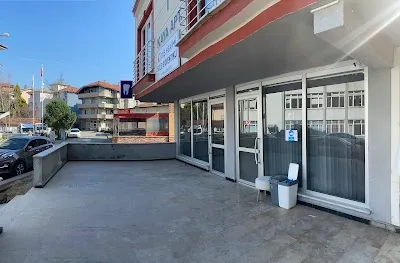 Zahnarzt Şule Gioventikli