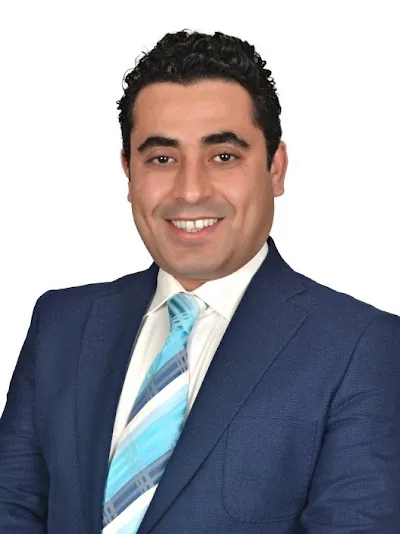 Dr. Spec. Veli Kurt *