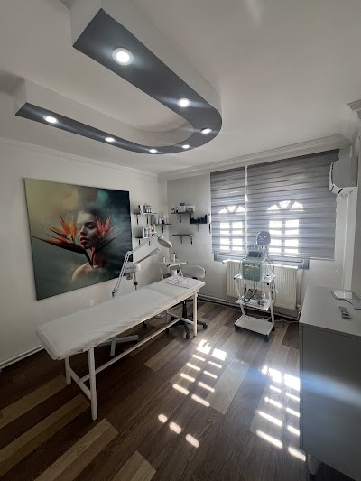 KONYA GÜZELLİK GUZMANİA BEAUTY CENTER