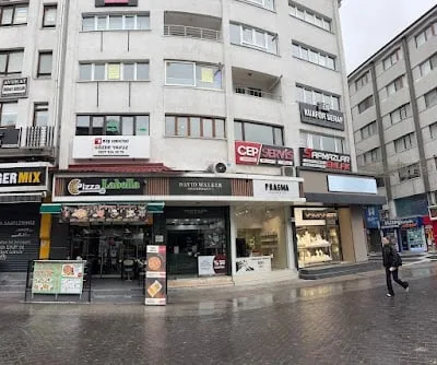 DİŞ HEKİMİ GÖZDE YAVUZ