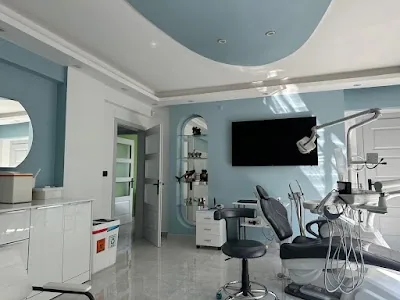 Diş Hekimi Diş Hekimi Deniz İstanbullu Yuva