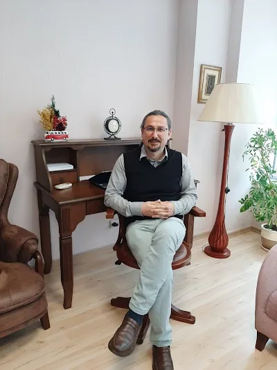 د. أخصائي Deniz KARAYÜN