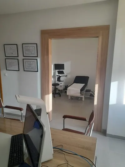 Rhumatologue Dr Maissa Abbes
