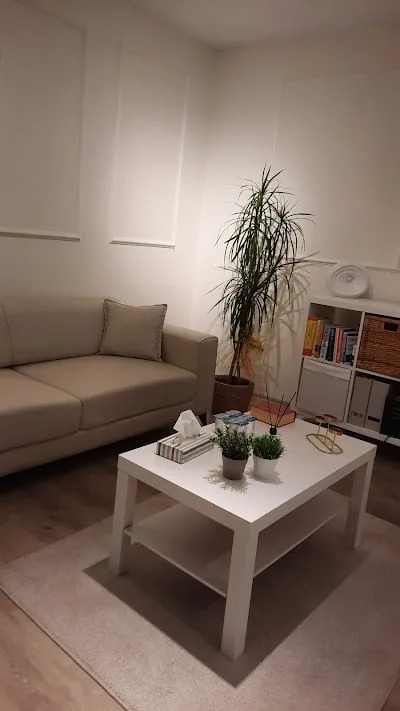 Uzm. Klinik Psikolog Uzm. Klinik Psikolog Bera Gündoğdu