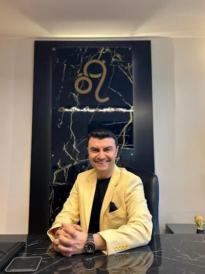 د. جراح Özgür Ağlamış Genital
