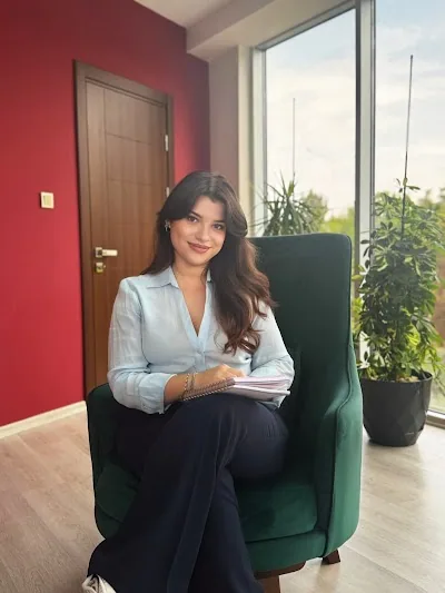 أخصائي نفسي Ecem Salar