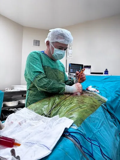 Dr. Chir. Alper Başakcı
