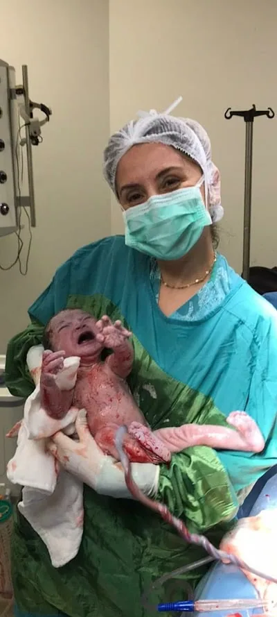 Хирург Şule Aydın