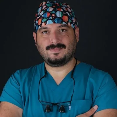 Diş Hekimi Bahadır BARAN