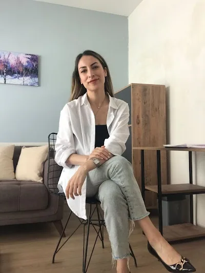 Psikolojik Danışman Psikolojik Danışman Esra Bildik