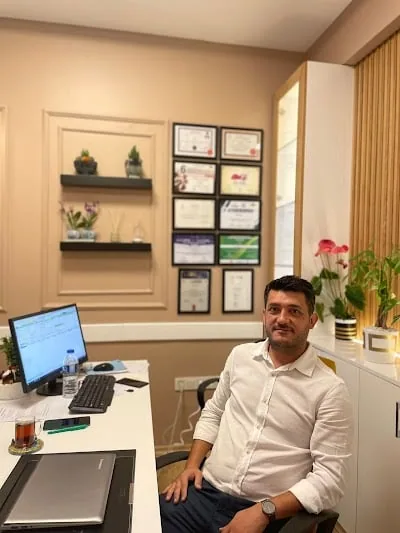 Хирург Ali Yeşil