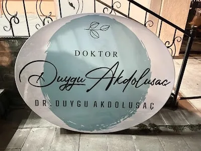 Doktor Duygu Akdolusaç
