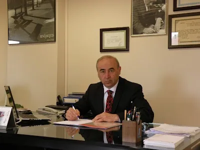 Dr hab. Ahmet Tekin