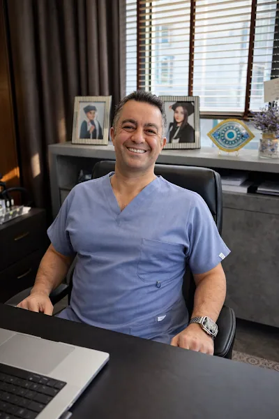 Surg. Dr. Hakan Yaz