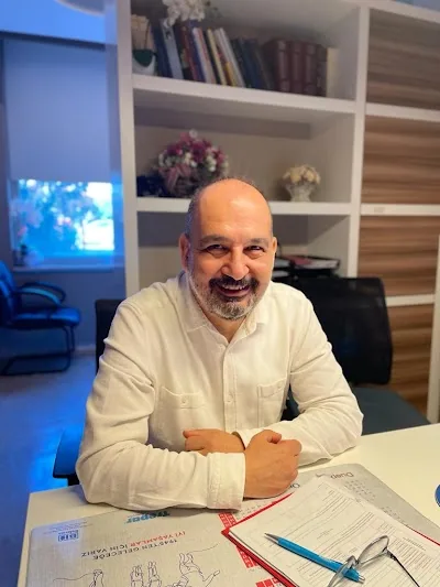 Dr. Chir. Özgür Osman Dinğil