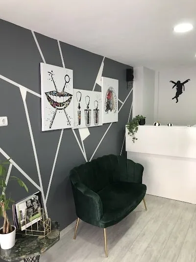 Dent. Betül Ekici İğneci
