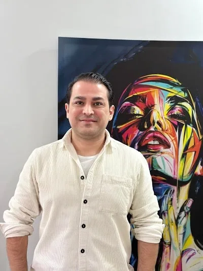Dr. Chir. Akın Şahin