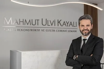 د. جراح Mahmut Ulvi Kayalı