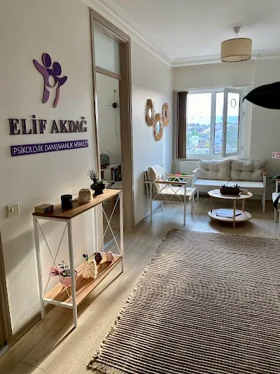 Elif Akdağ