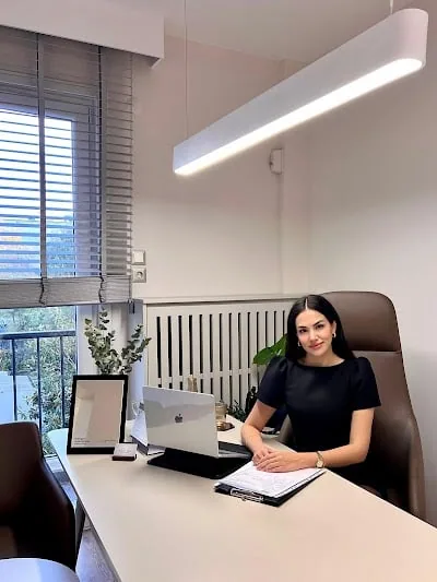 Dr. ELİF GENÇ