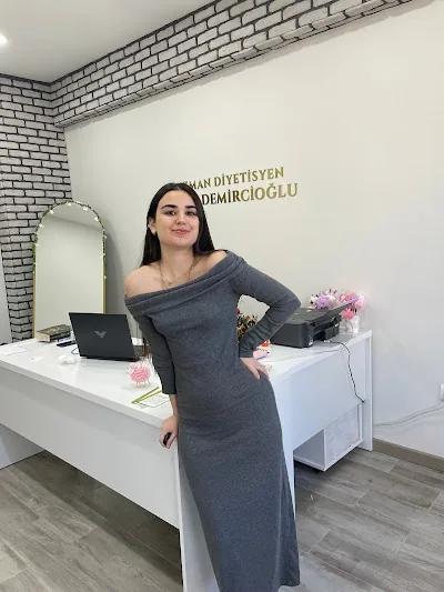أخصائي تغذية Selin Demircioğlu