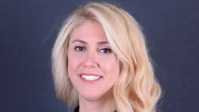 Diş Hekimi Elifcan Kuşoğlu