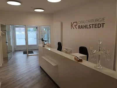 Dr. Roshanghias