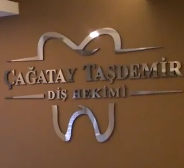 دندانپزشک Çağatay TAŞDEMİR