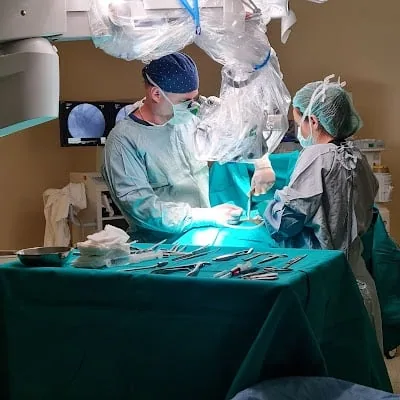 Op. Dr. Mustafa Örnek (Beyin