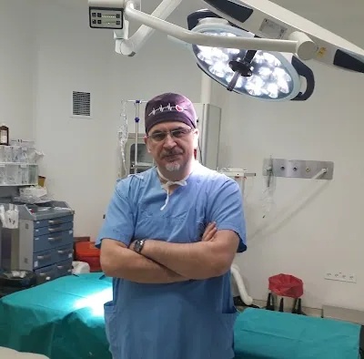 د. جراح Yılmaz SALATAN