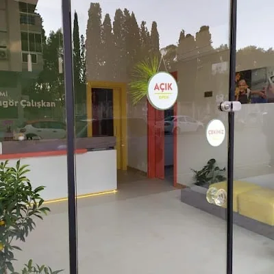 Dişhekimi Dişhekimi Güngör Çalışkan İnnalı