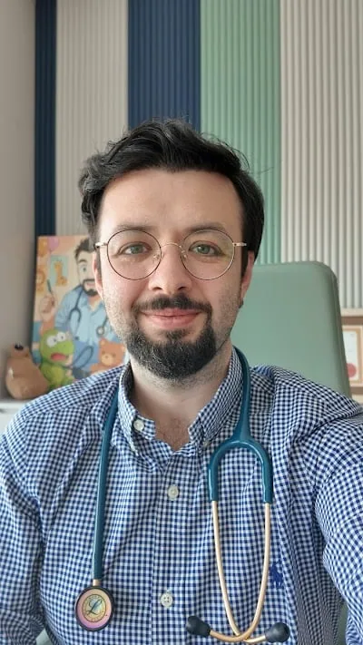 Dr. Spéc. Umur Özdöl Çocuk Sağlığı ve Hastalıkları