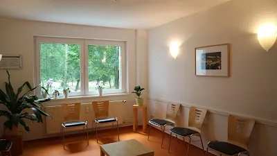 Dr. Darouich Facharzt für Allgemeinmedizin/ General Practitioner