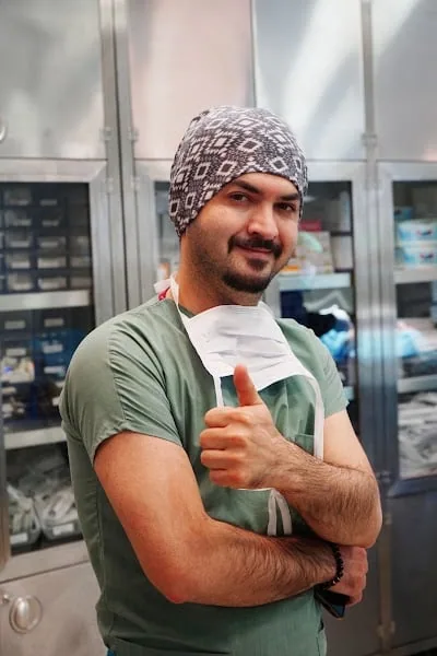 Dr. Chir. Ali Şimşek –