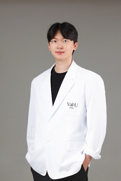 Val:U Skin clinic Myeongdong: English