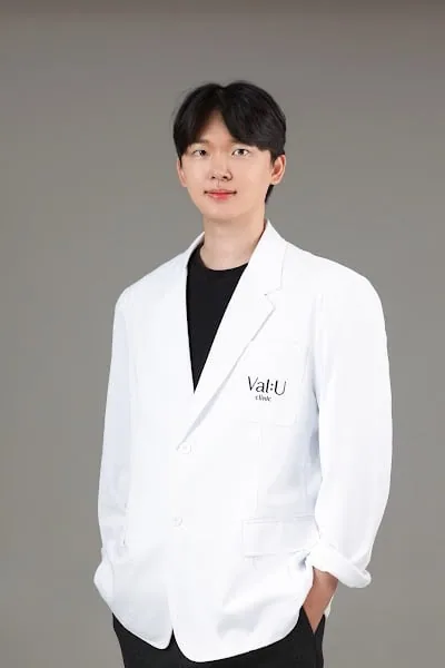 Val:U Skin clinic Myeongdong: English