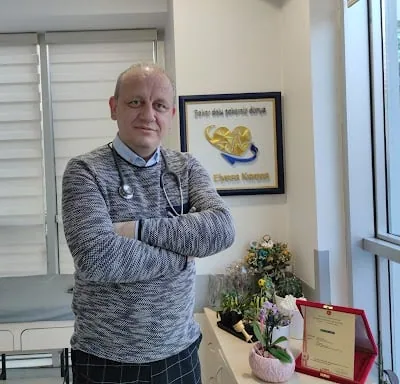 Dr. Spec. Elyesa Karaca